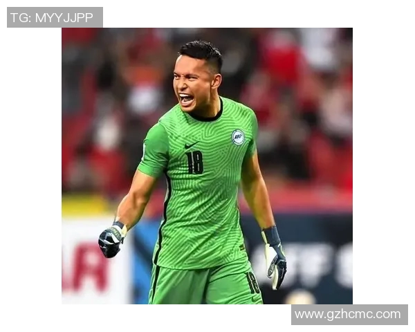 足球明星戴眼镜的男孩展现独特魅力与风采的精彩瞬间